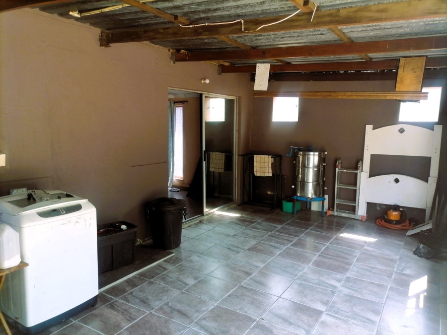 3 Bedroom Property for Sale in Oakdale Western Cape